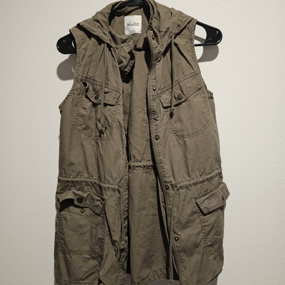 Army green medium vest